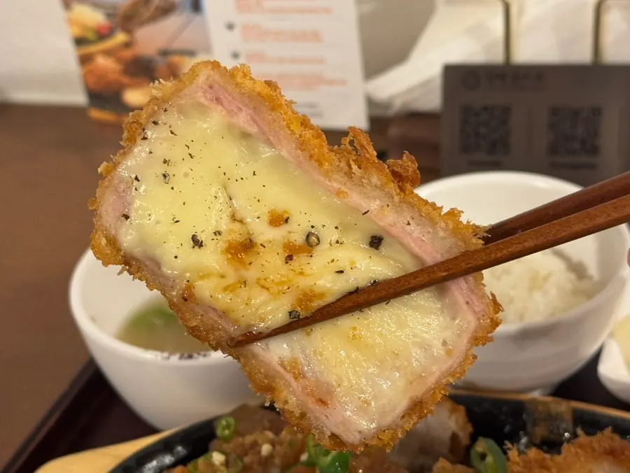 치즈가 늘어나는 치즈카츠