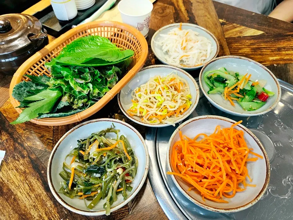 흑마늘 제육·수육 보리밥 메뉴 안내