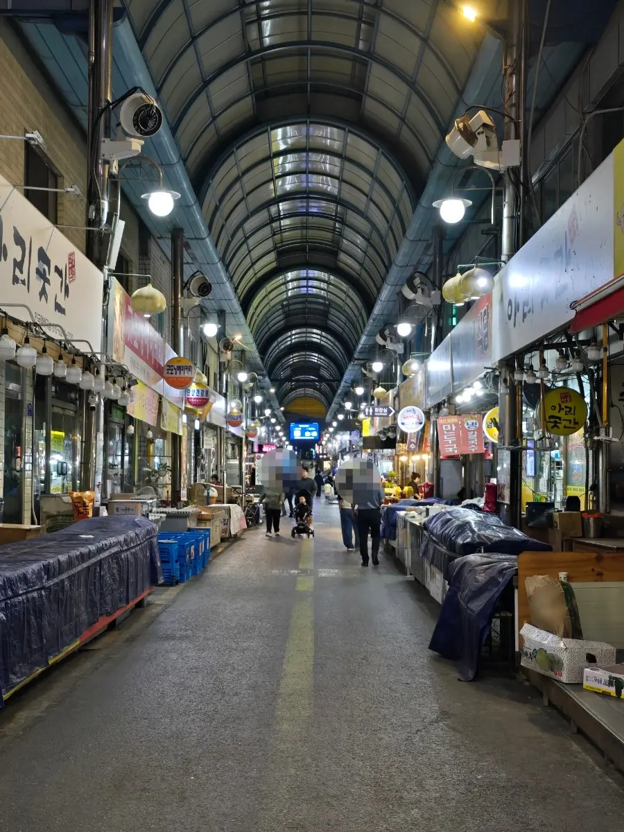 Public parking lot and market entrance at Danyang Gugyeong Market