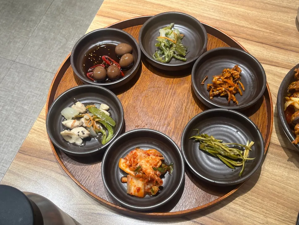 A spread of seasonal wrap vegetables