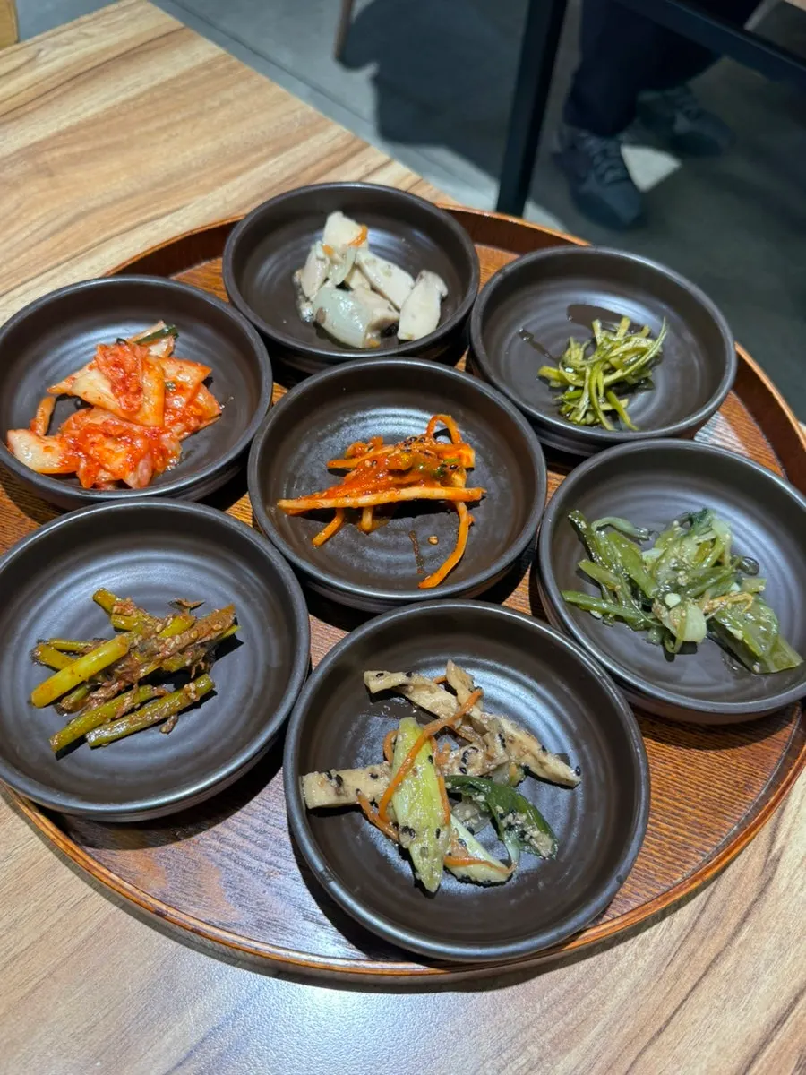 주문 전 세팅된 식사 자리