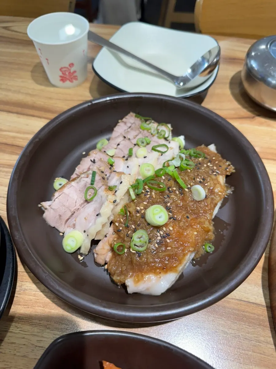흑마늘수육쌈밥 상차림 전체