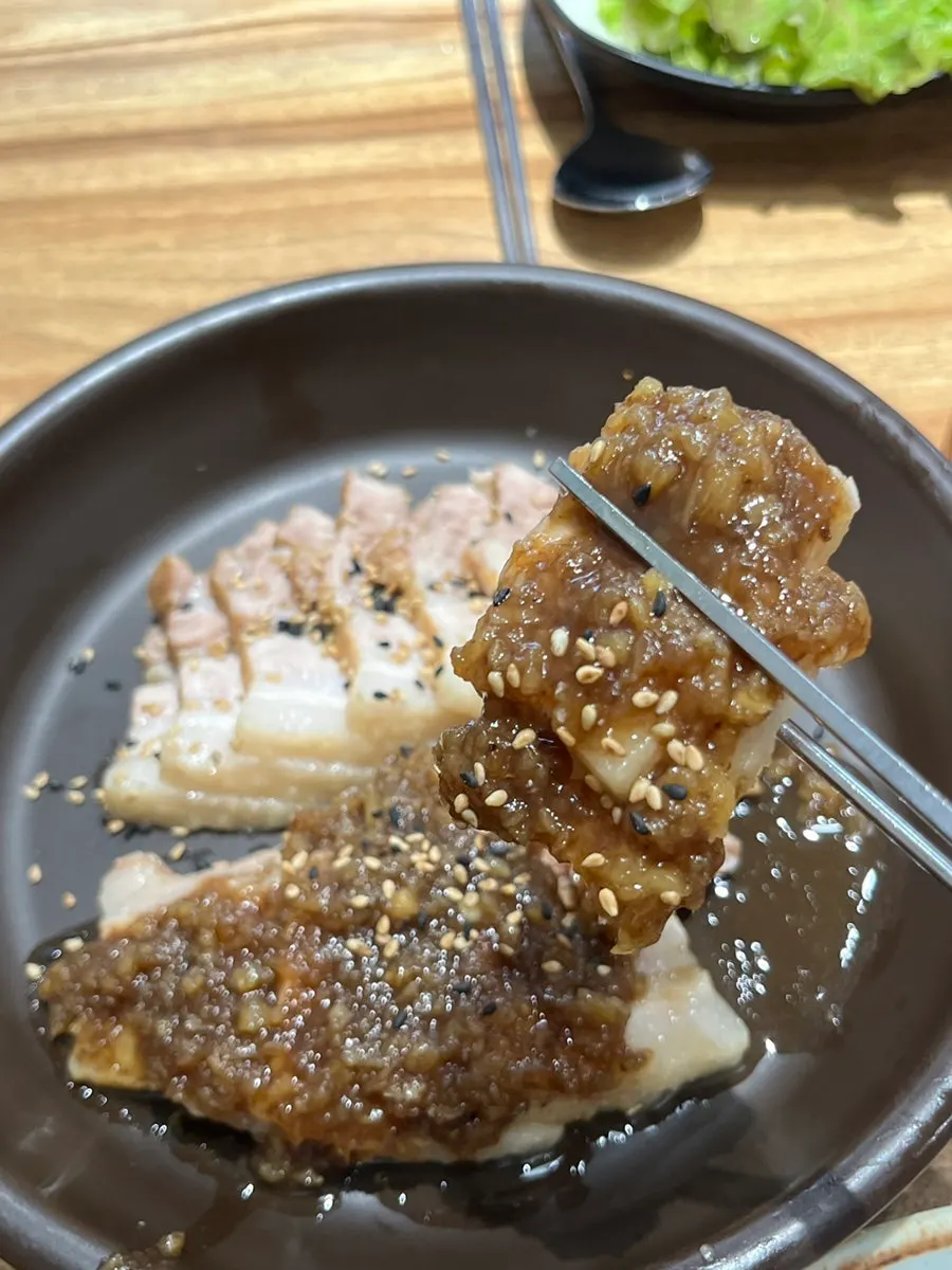 흑마늘수육 클로즈업
