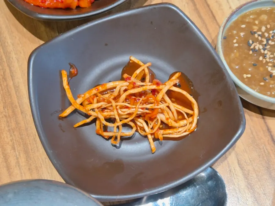 Black garlic rice with doenjang dip