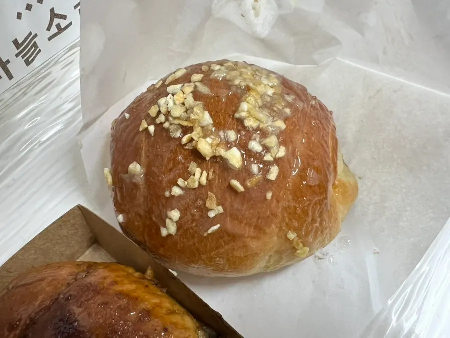 Close-up of the crispy salt bread crust