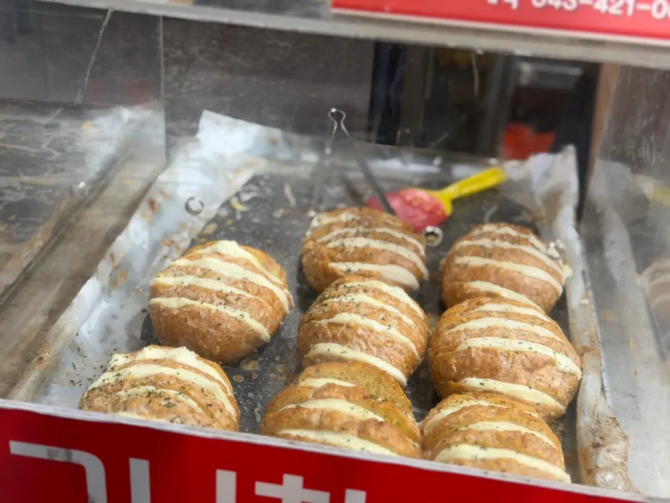 Garlic bread enjoyed as a snack during the Danyang trip