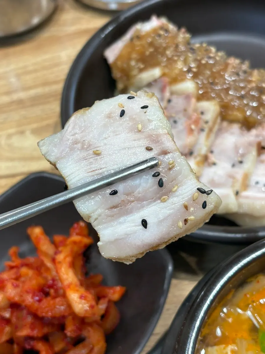 Chewy black garlic sauce
