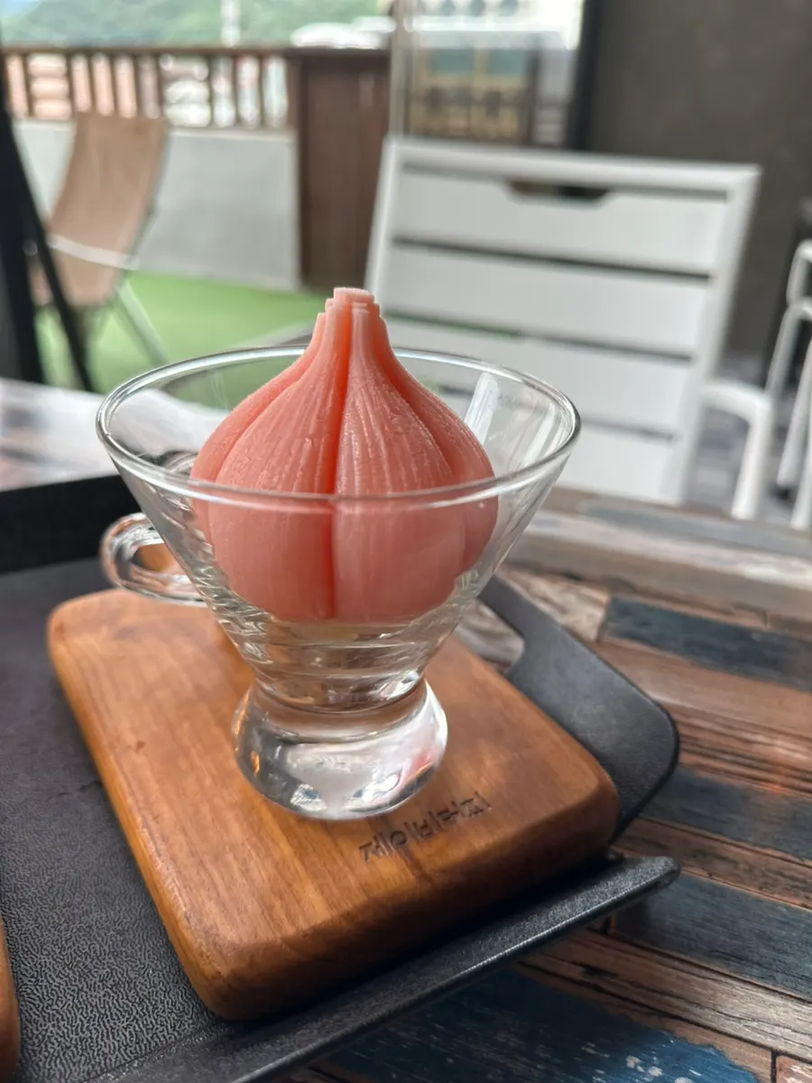 2층 신발 컬렉션 진열