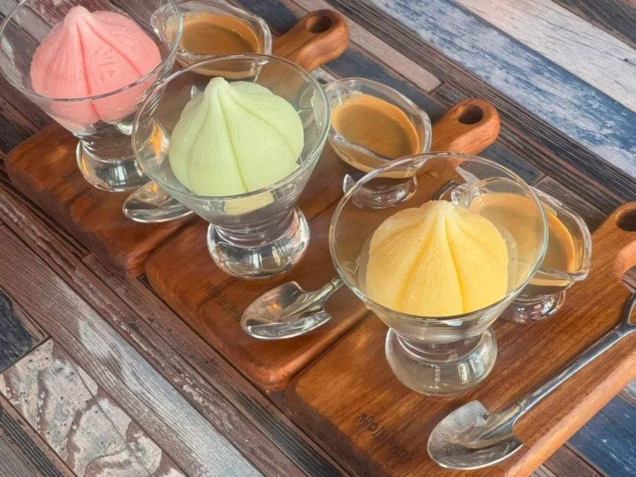 Table with all three flavors eaten together