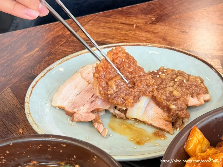 Table with jeyuk and barley rice together