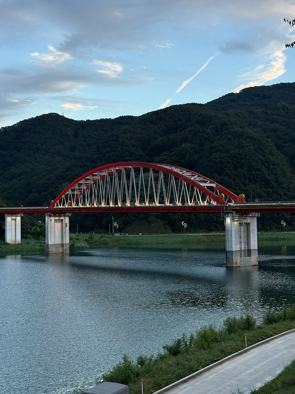 View of Gosu Bridge in front of Gugyeong Market