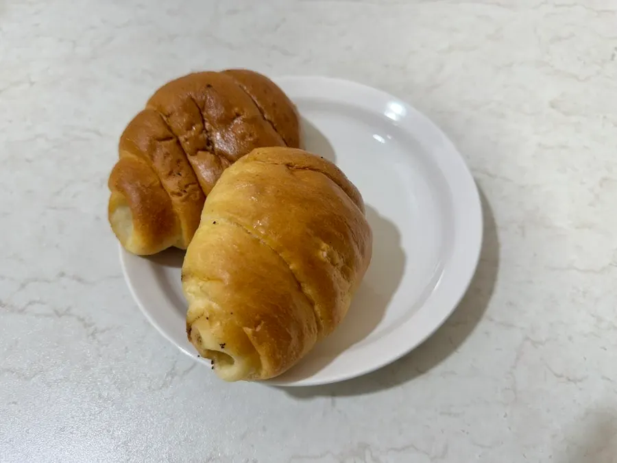 흑마늘소금빵 속이 보이는 모습