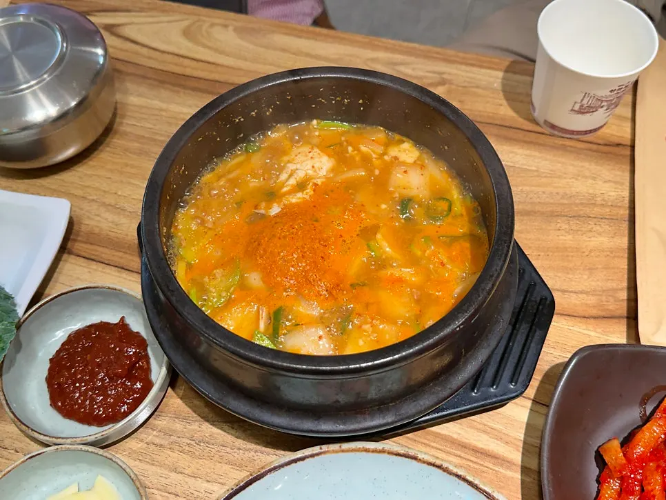 Family table with both pork and boiled pork ordered together