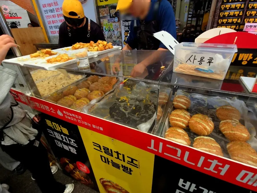 단빵제빵소 대표 메뉴 단양마늘빵