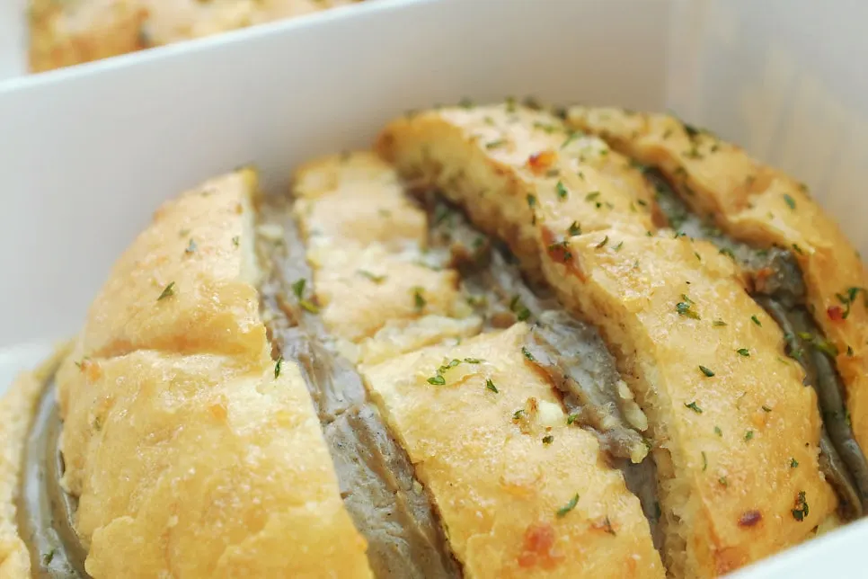 에어프라이어에 구운 마늘빵