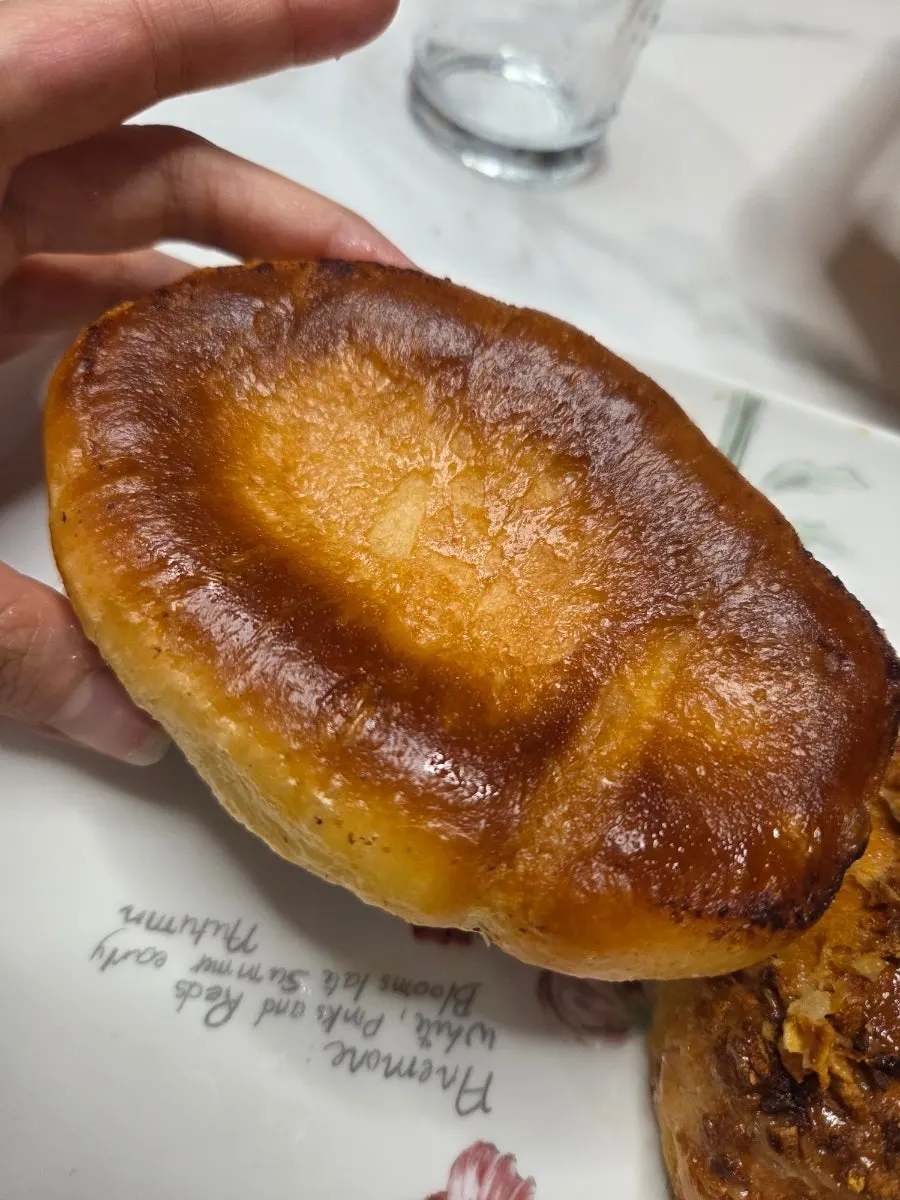 Original salt bread reheated in the air fryer at 180°C for 3 minutes