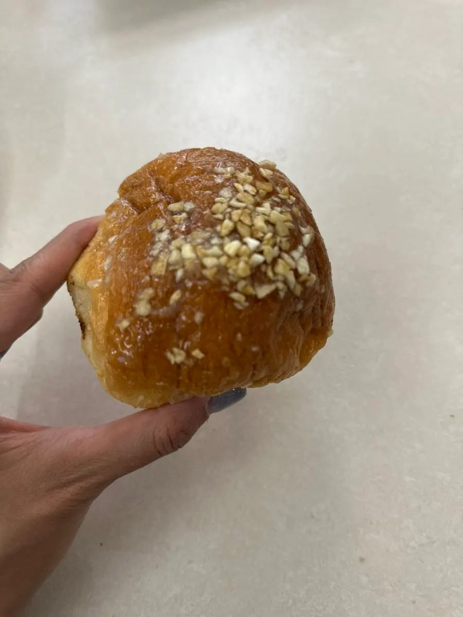 집에서 꺼낸 소금빵 선물세트