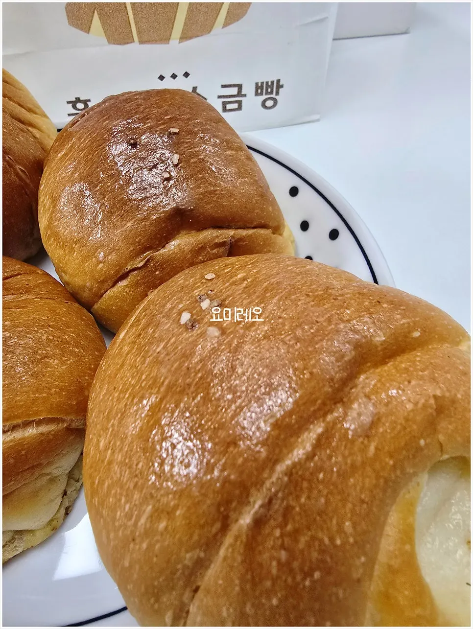 Original salt bread topped with sea salt