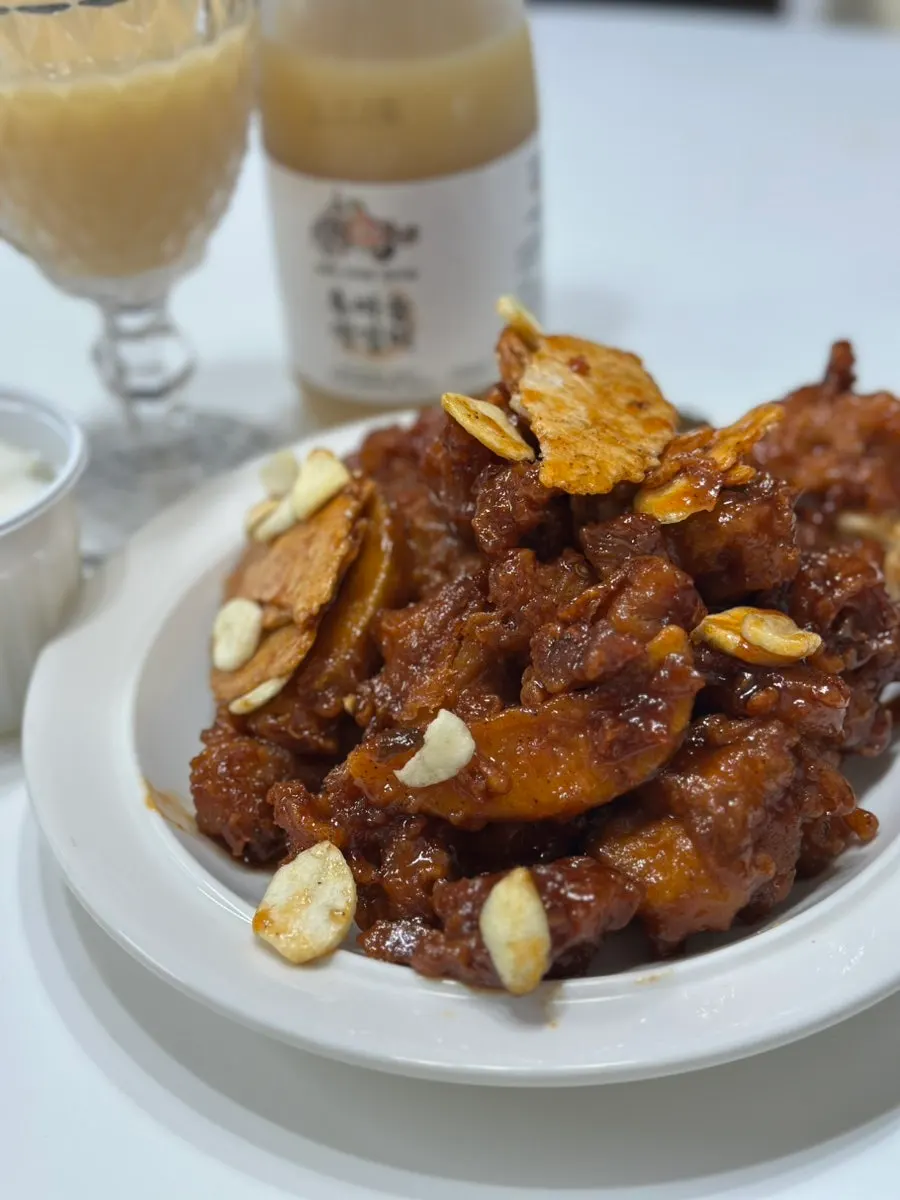 Black garlic dakgangjeong with large chicken pieces