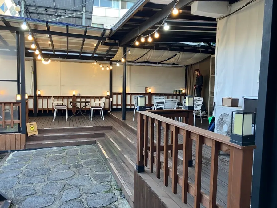 Seating and decor at JB Coffee
