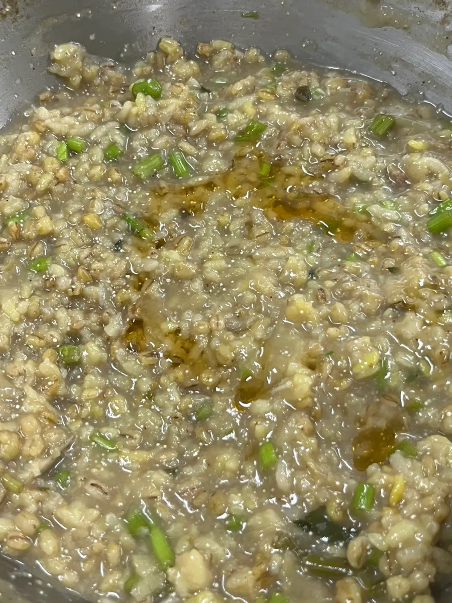 Final porridge cooked with roe-turmeric rice