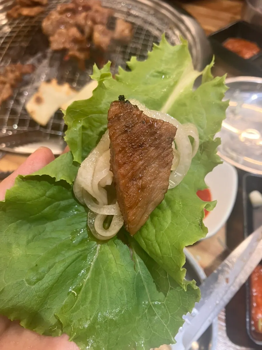 Pork neck with wrap vegetables