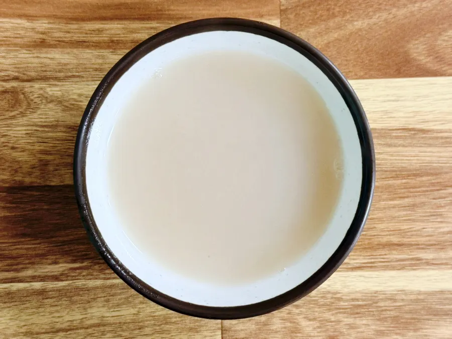 식사 전 내어준 숭늉 한 그릇