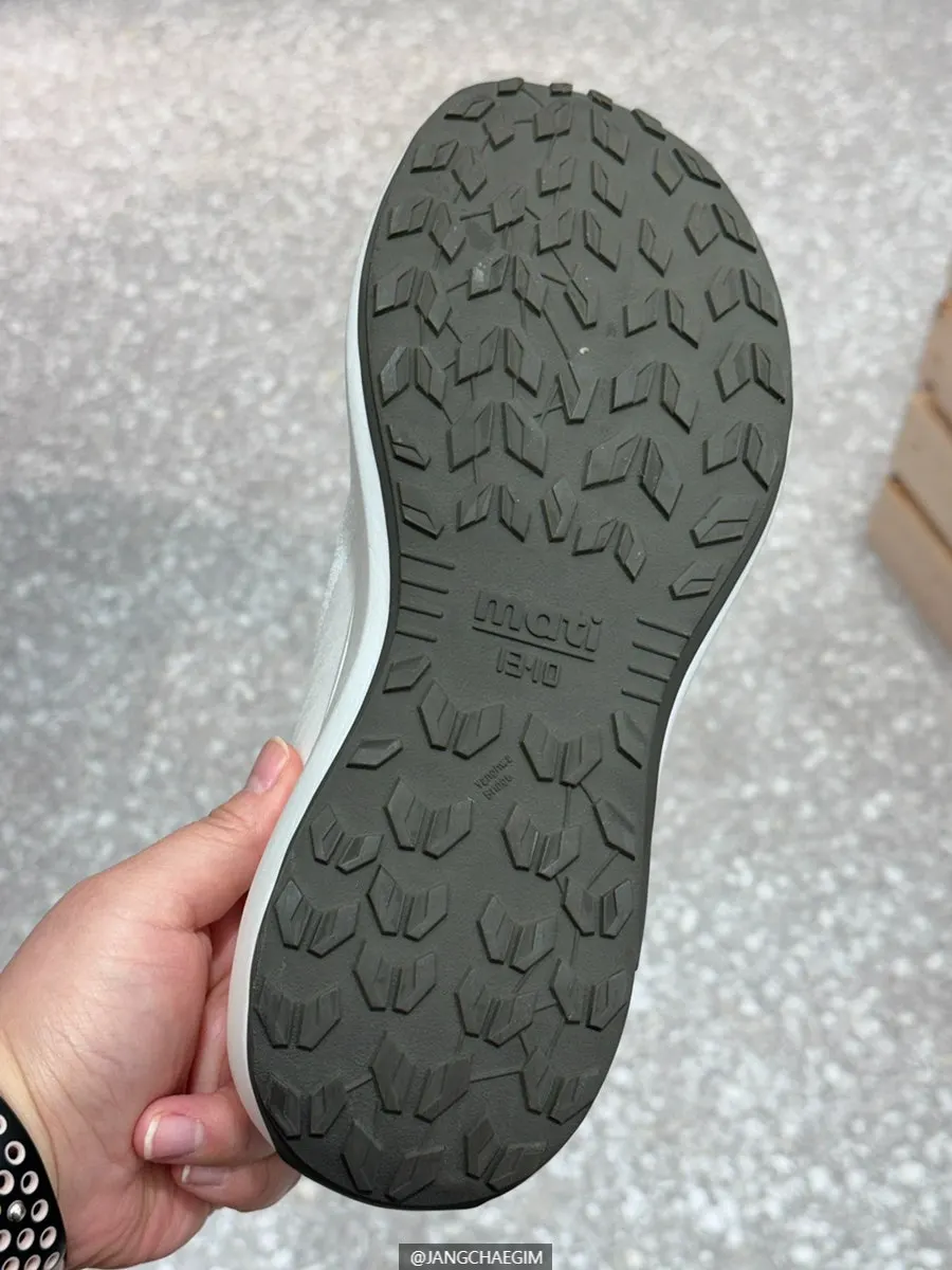BR-001 training shoe tried on at the pop-up