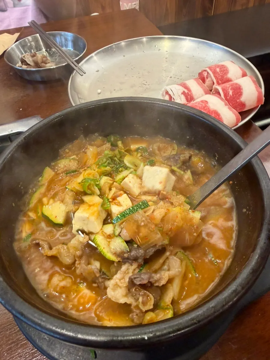 공기밥 포함 차돌된장찌개