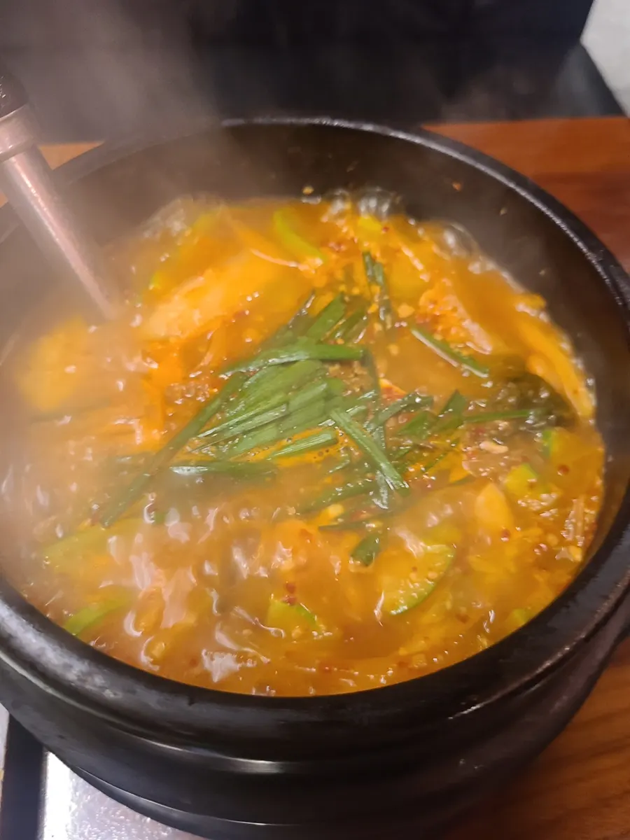 소갈비살이 들어간 된장찌개