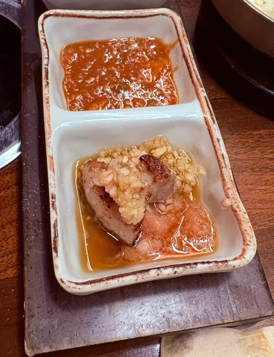 김치와 장아찌 등 곁들이 반찬