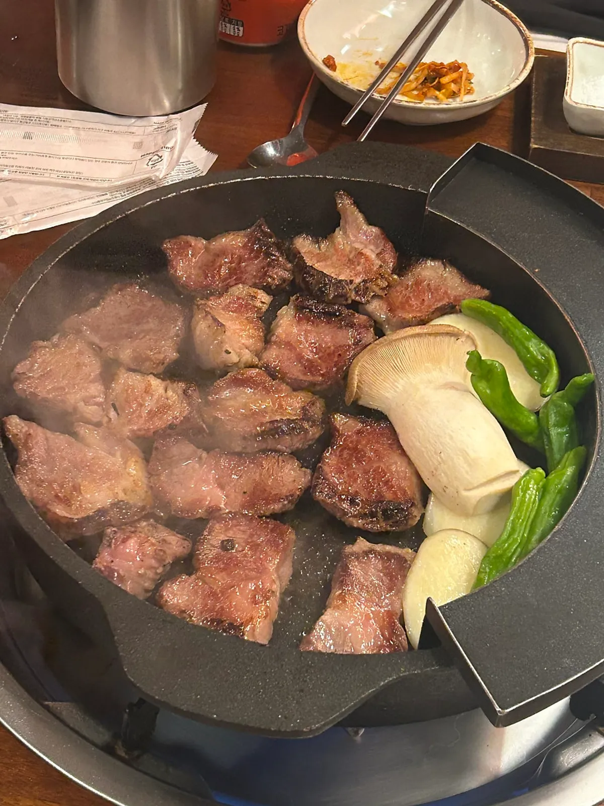 직원이 구워주는 우돈한판 고기