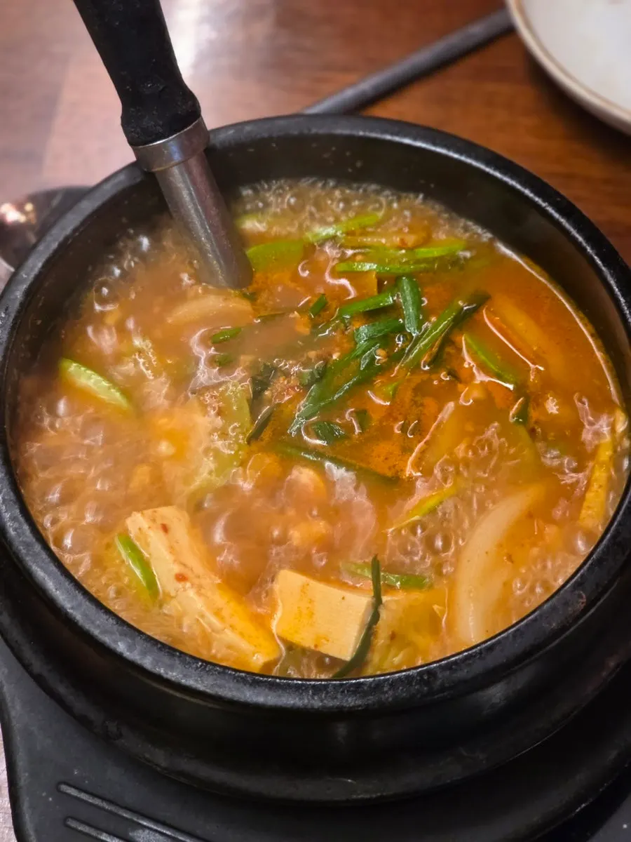 店员代烤牛排骨