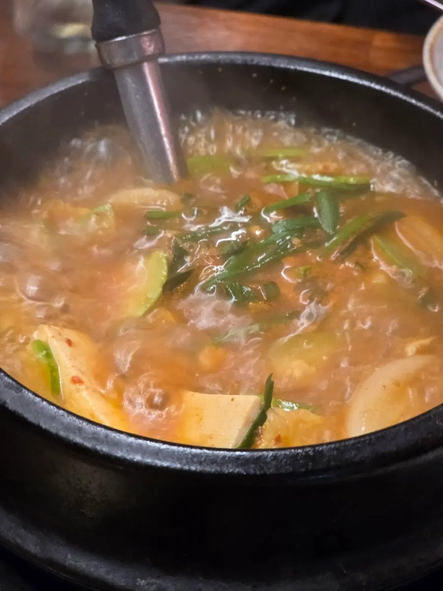 烤好的熟成牛排骨