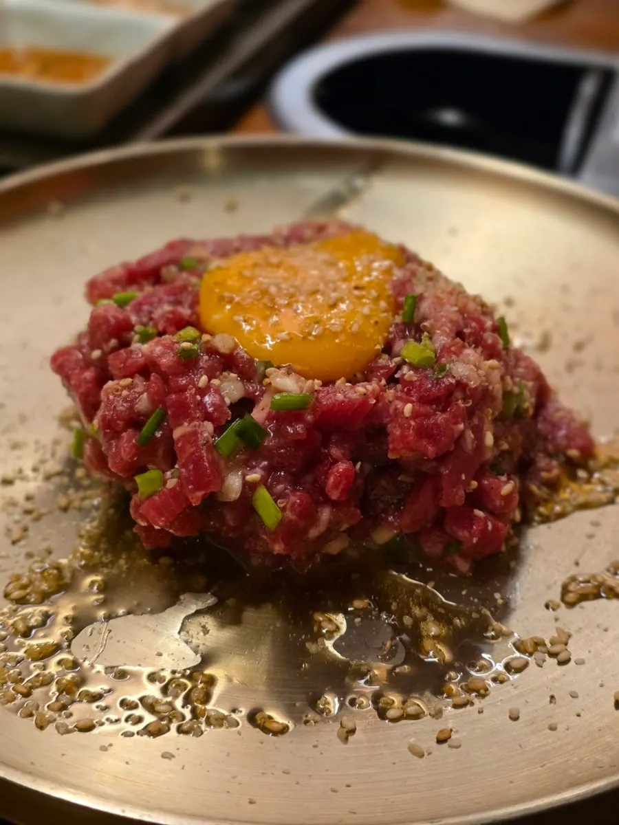 韩猪1++生拌牛肉菜单