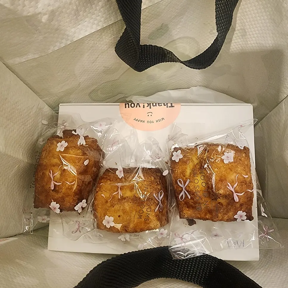 Bread and baked-treat gifts shared by friends