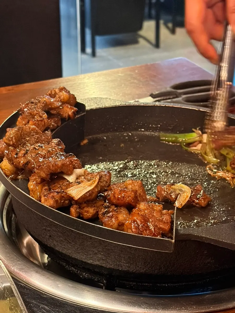 Marinated galbi grilled with green onions
