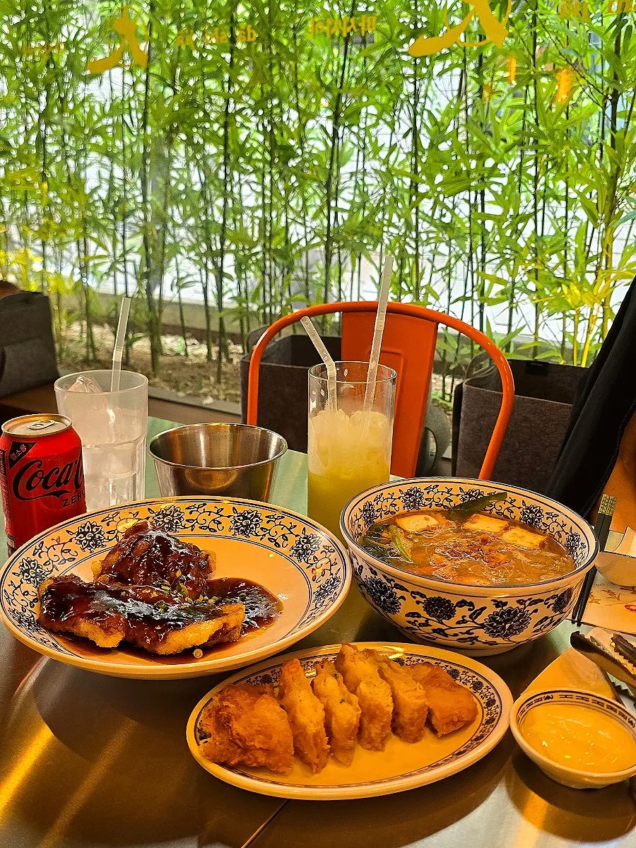 Plate of guobaorou at Ttasijia Yeonnam