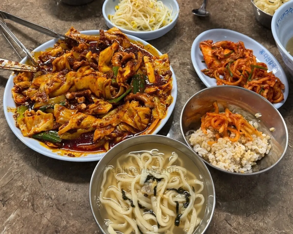 육전·새우전·호박전이 담긴 모둠전 바구니