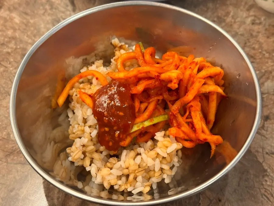 Barley rice and radish salad served first