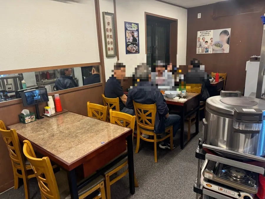다선칼국수 교대직영점 입구 주변