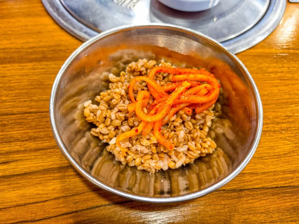 Barley rice drizzled with gochujang
