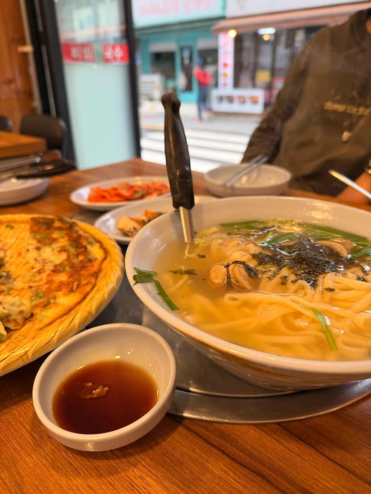 Final shot of the finished meal at Daseon Kalguksu Main Branch