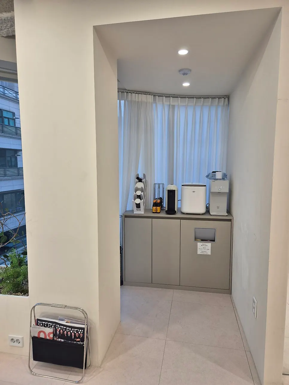 Pantry di salah satu sudut salon