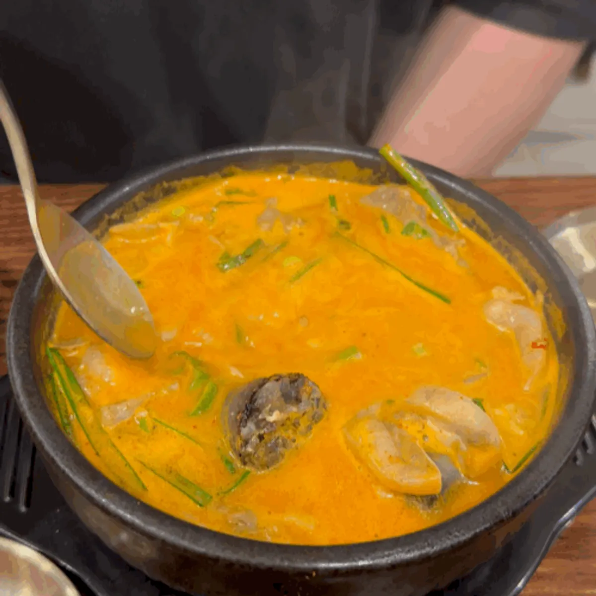 A bowl of Dawonok's signature sundaeguk
