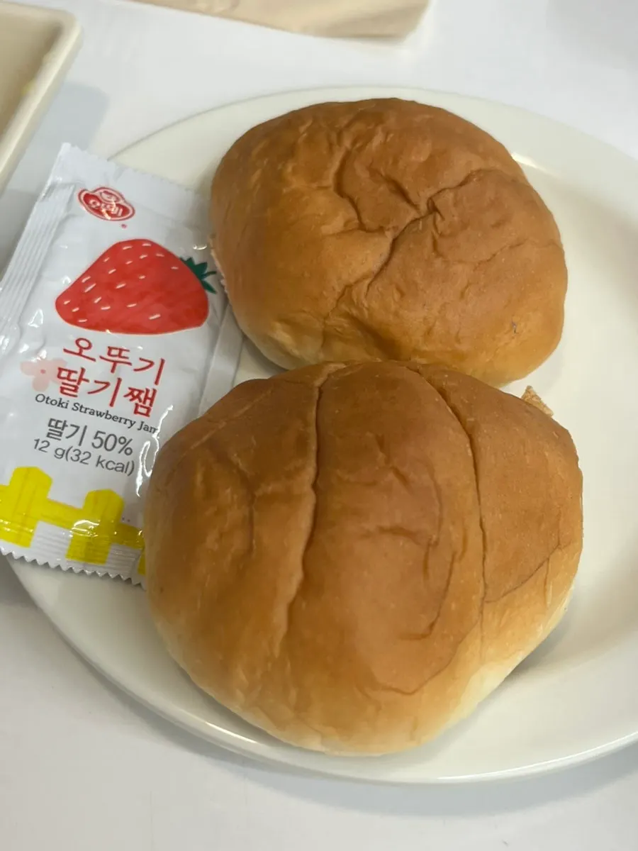 닭고기가 올라간 핫 치즈 불닭 돈가스