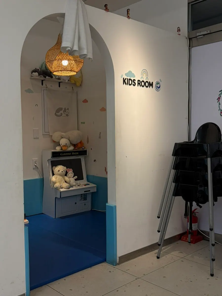 Kids' room space at Tteudon Magok Branch