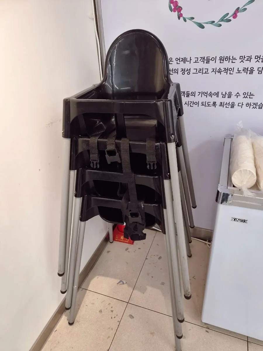 뜨돈 마곡점 매장 안 어린이 놀이방