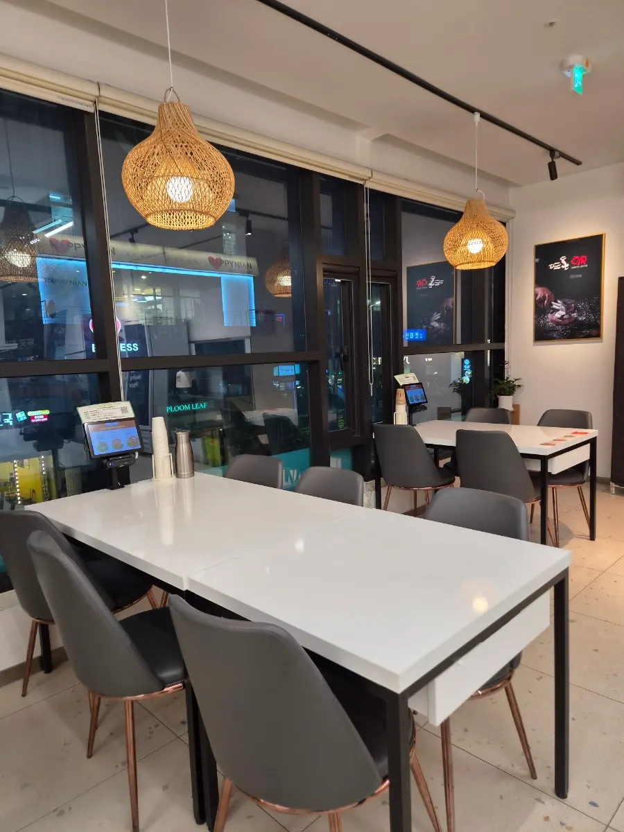 Neatly arranged interior of Tteudon Magok Branch