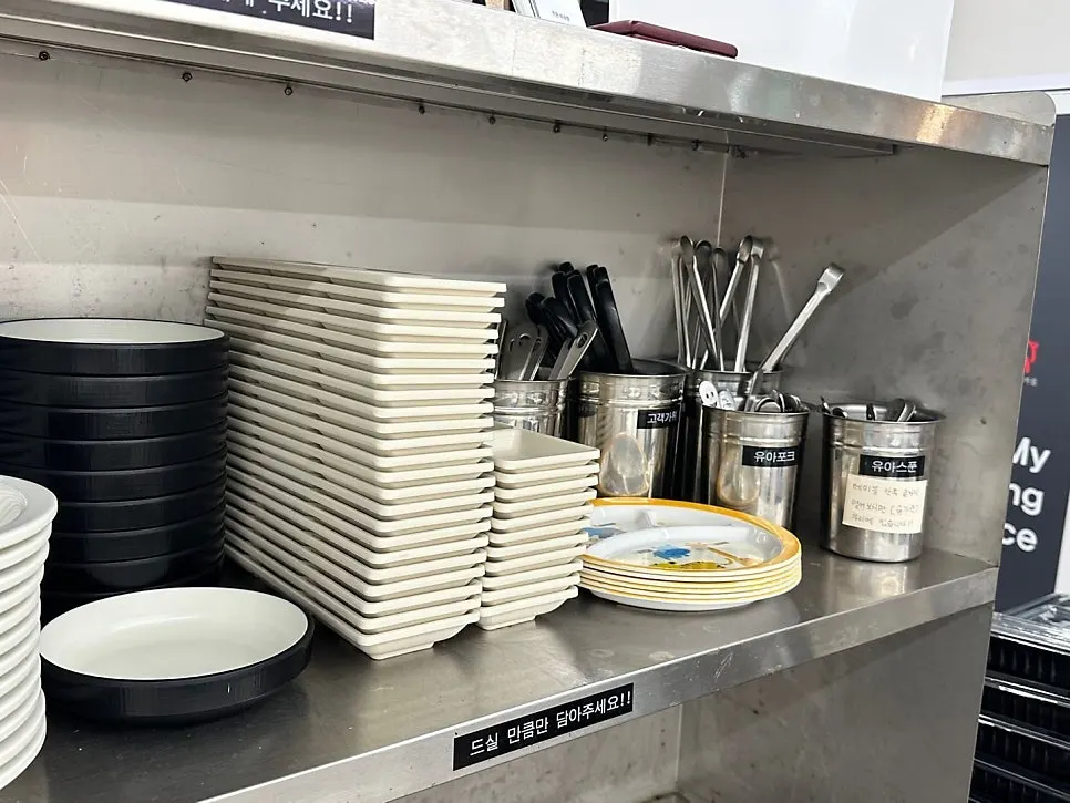 Kids' fork, spoon, and dedicated plate